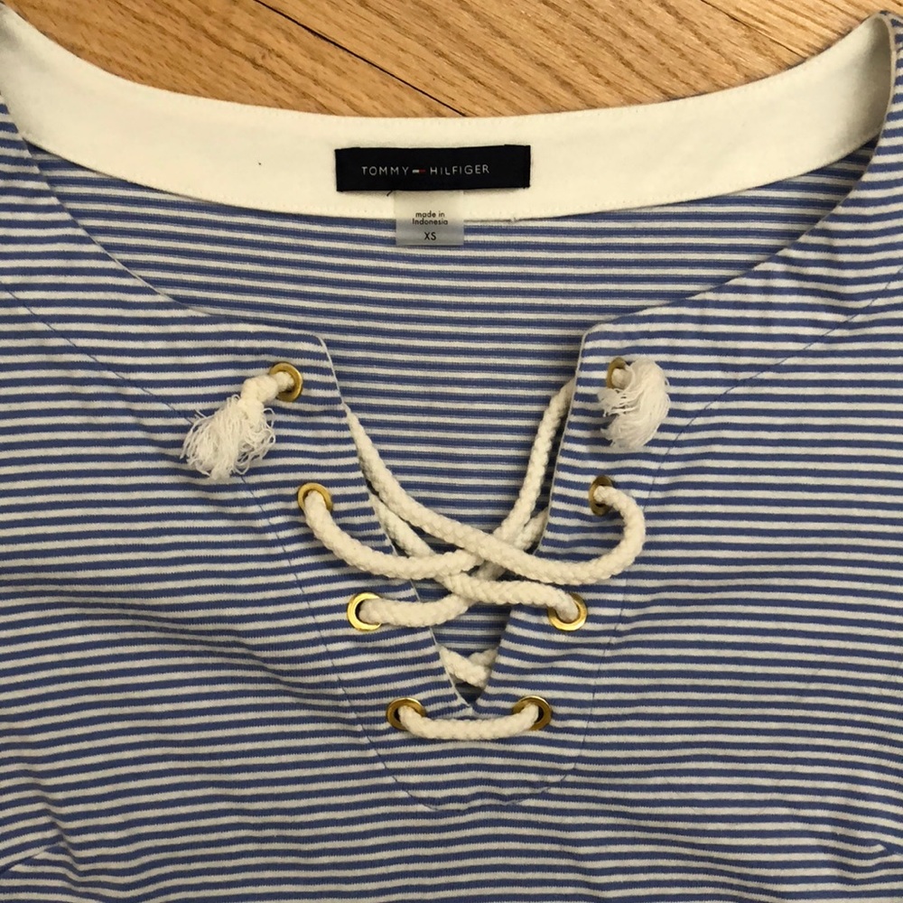 {Tommy Hilfiger} SOLD - Picture 3 of 3